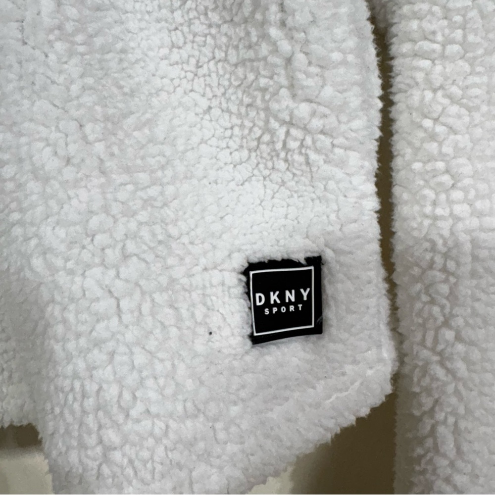 DKNY Sport New York Yankees Sherpa Hoodie Pullover White Women's Size Small - Picture 3 of 11